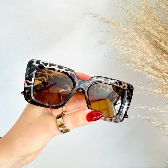 NEW NORDSTROM Black Tan Brown $78 Tortoiseshell Plastic Sunglasses Sunnies Y2K main image 11